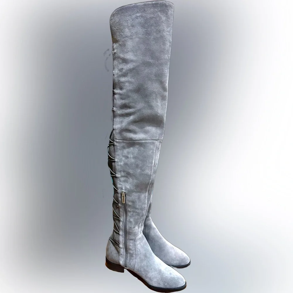 Vince Camuto excellent preowned